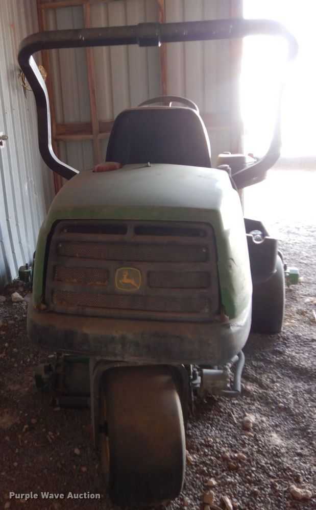 image for item DC2135 John Deere 2500A  reel mower