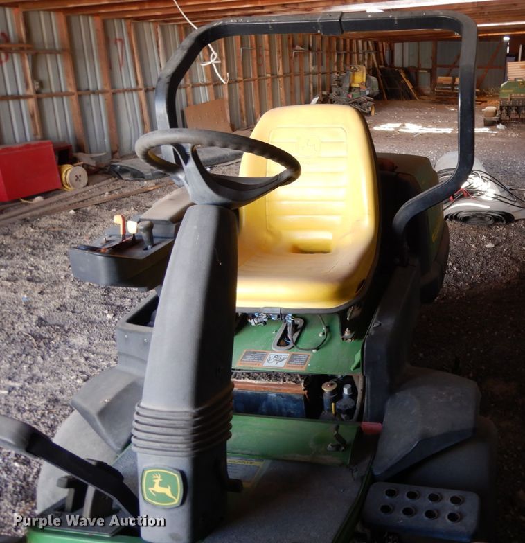 image for item DC2135 John Deere 2500A  reel mower