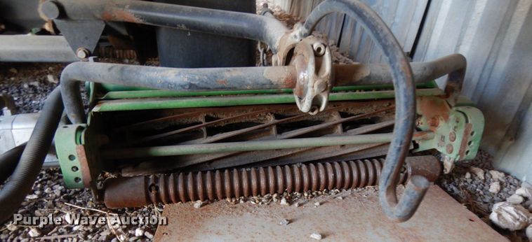 image for item DC2135 John Deere 2500A  reel mower