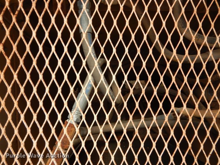 image for item DC2141 Entyre  chip spreader