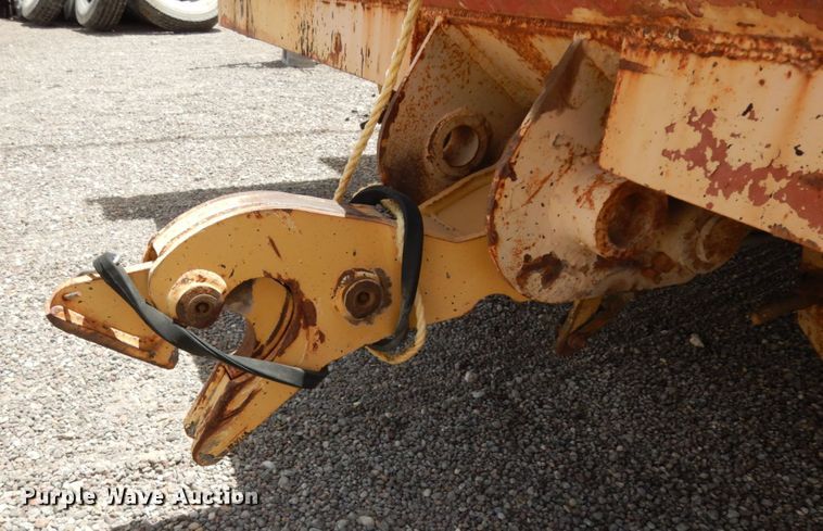 image for item DC2141 Entyre  chip spreader