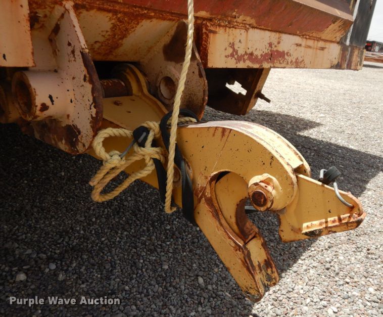 image for item DC2141 Entyre  chip spreader