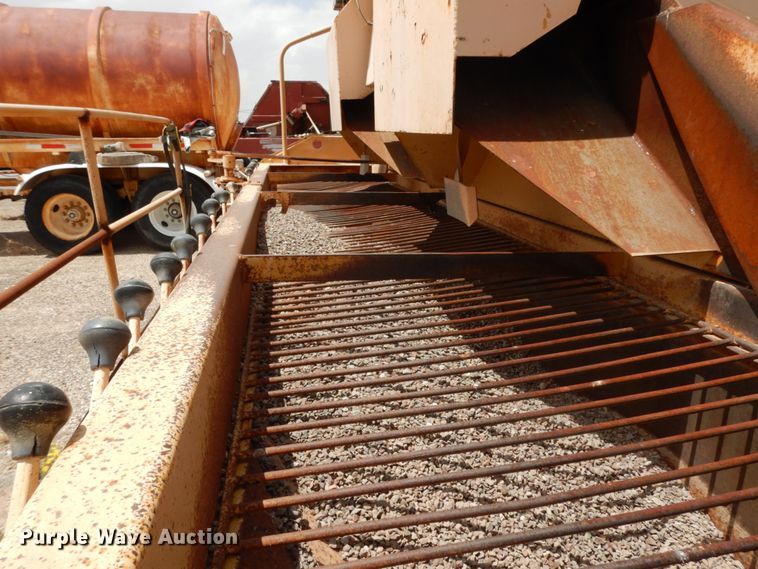 image for item DC2141 Entyre  chip spreader