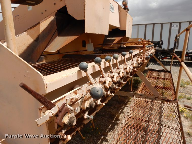 image for item DC2141 Entyre  chip spreader