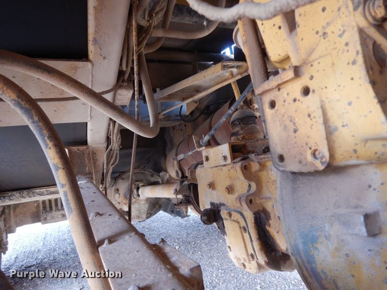 image for item DC2141 Entyre  chip spreader