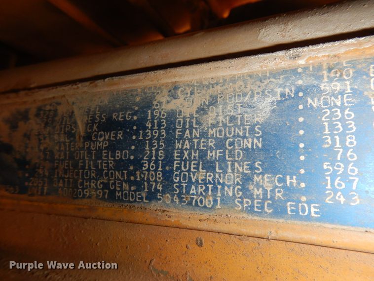 image for item DC2141 Entyre  chip spreader