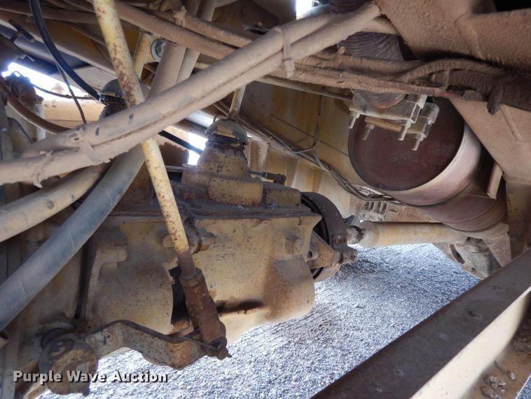 image for item DC2141 Entyre  chip spreader