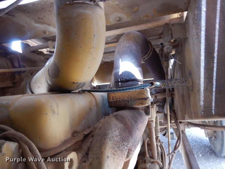 image for item DC2141 Entyre  chip spreader