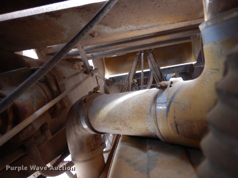 image for item DC2141 Entyre  chip spreader