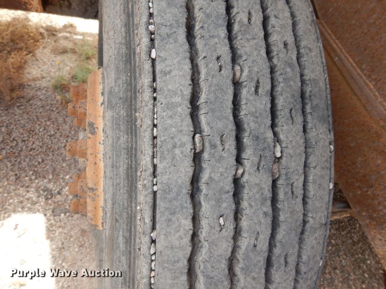 image for item DC2141 Entyre  chip spreader