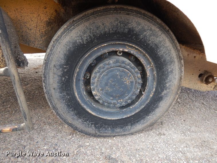 image for item DC2141 Entyre  chip spreader