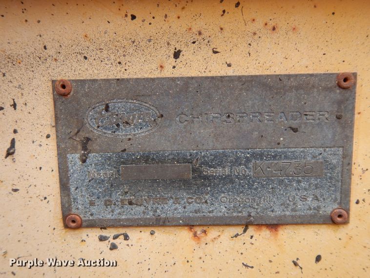 image for item DC2141 Entyre  chip spreader