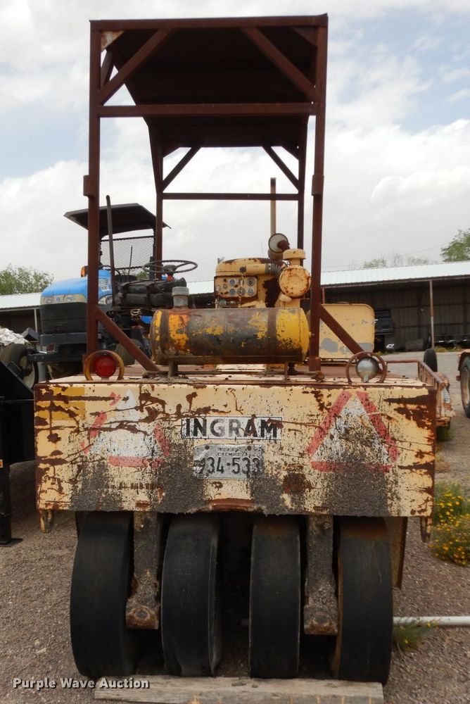 image for item DC2143 Ingram 9-2800-P  pneumatic roller