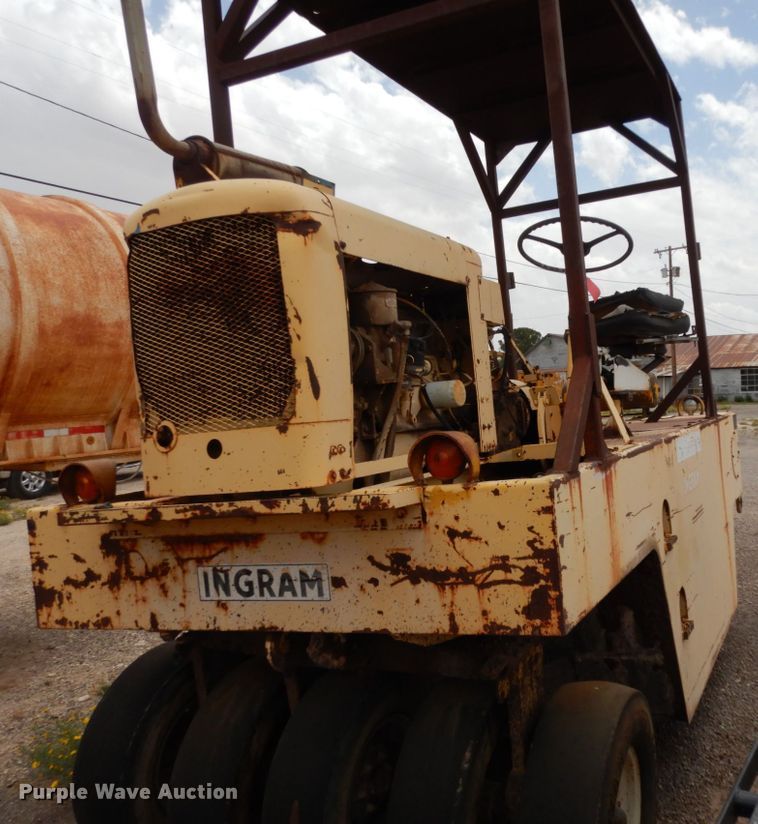 image for item DC2143 Ingram 9-2800-P  pneumatic roller