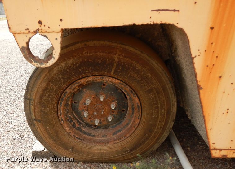 image for item DC2143 Ingram 9-2800-P  pneumatic roller