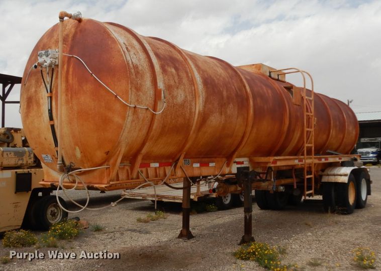 image for item DC2144 1980  RD-M tank trailer