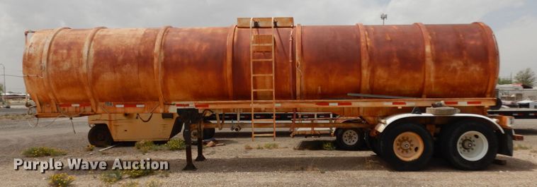 image for item DC2144 1980  RD-M tank trailer