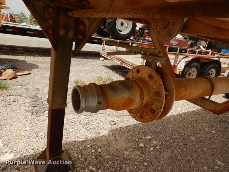 image for item DC2144 1980  RD-M tank trailer