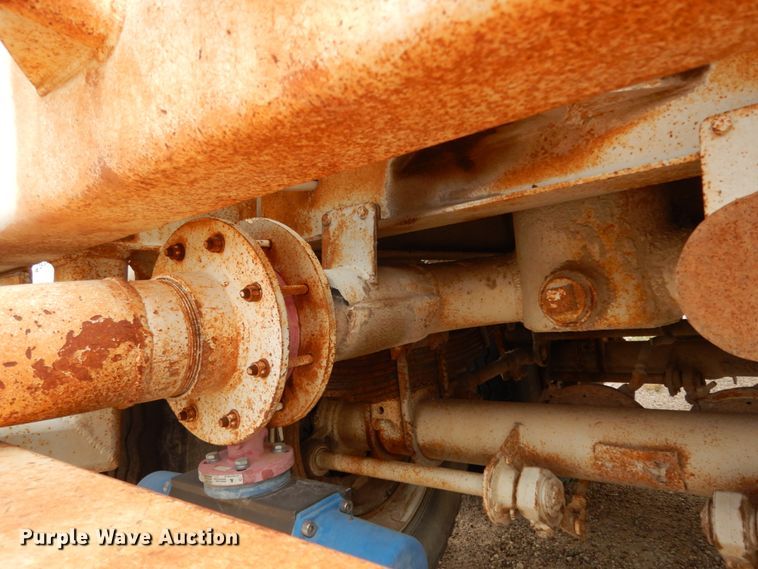 image for item DC2144 1980  RD-M tank trailer