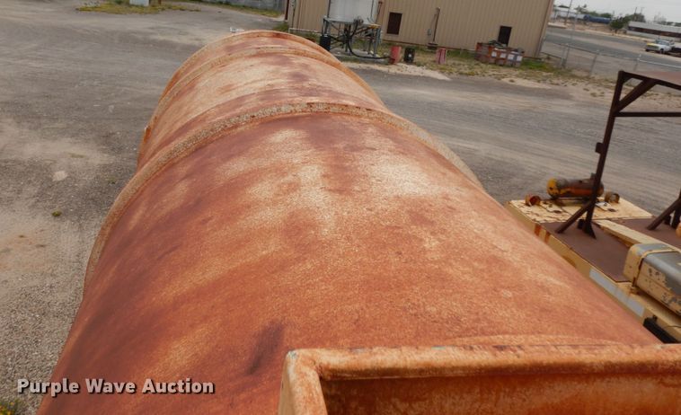 image for item DC2144 1980  RD-M tank trailer