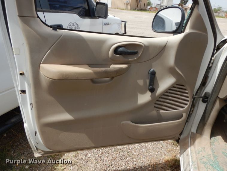 image for item DC2146 2003 Ford F150  SuperCab pickup truck