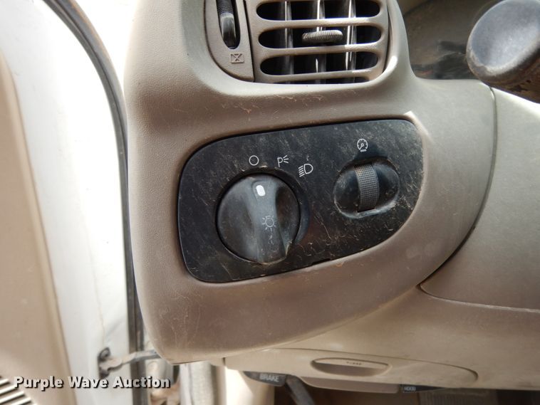 image for item DC2146 2003 Ford F150  SuperCab pickup truck