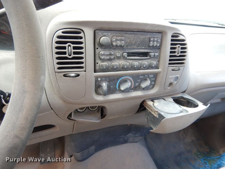 image for item DC2146 2003 Ford F150  SuperCab pickup truck