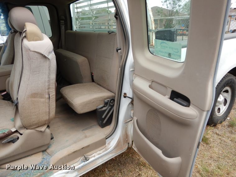 image for item DC2146 2003 Ford F150  SuperCab pickup truck