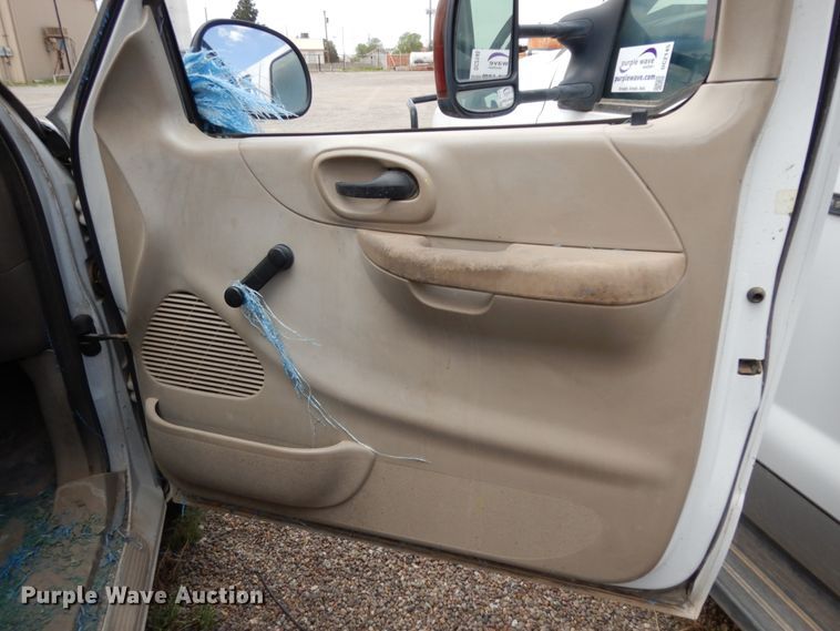 image for item DC2146 2003 Ford F150  SuperCab pickup truck