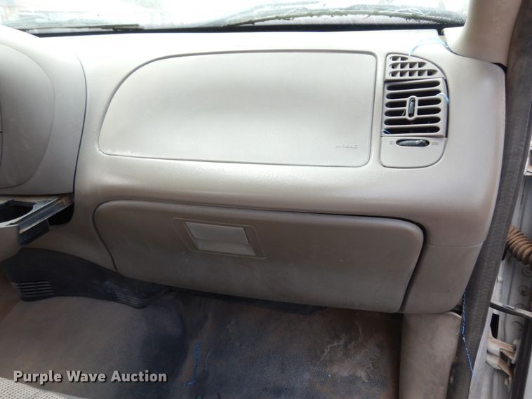 image for item DC2146 2003 Ford F150  SuperCab pickup truck