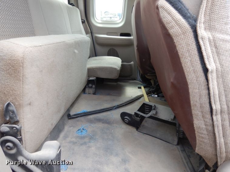 image for item DC2146 2003 Ford F150  SuperCab pickup truck