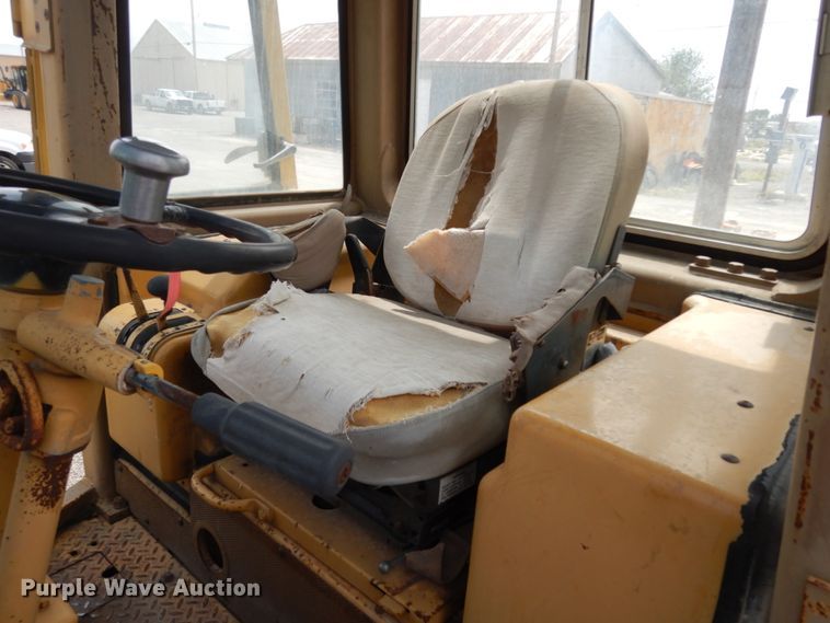 image for item DC2150 1984 Caterpillar 930  wheel loader