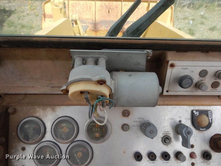 image for item DC2150 1984 Caterpillar 930  wheel loader