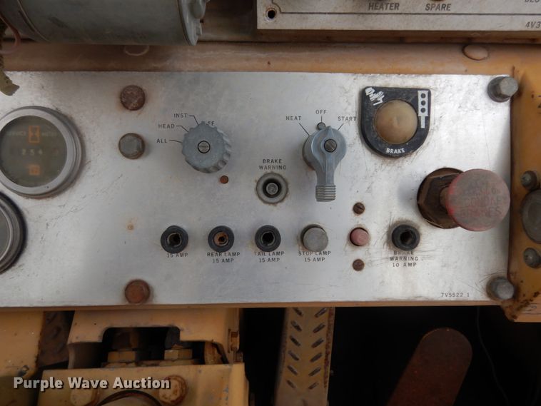 image for item DC2150 1984 Caterpillar 930  wheel loader