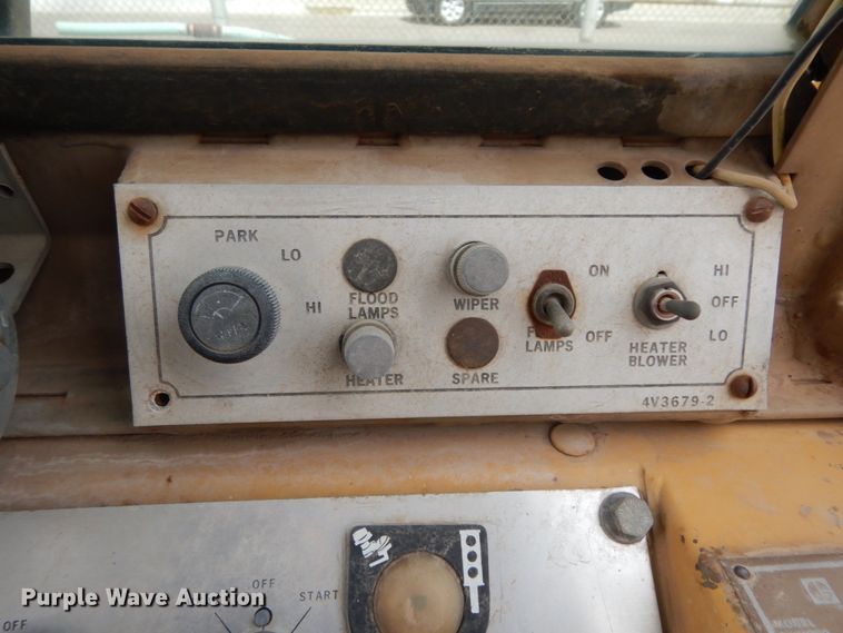 image for item DC2150 1984 Caterpillar 930  wheel loader