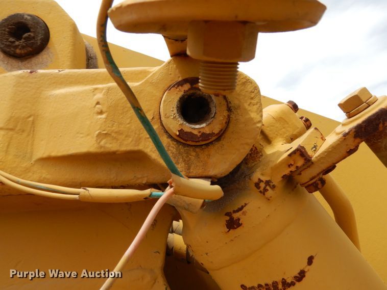 image for item DC2150 1984 Caterpillar 930  wheel loader