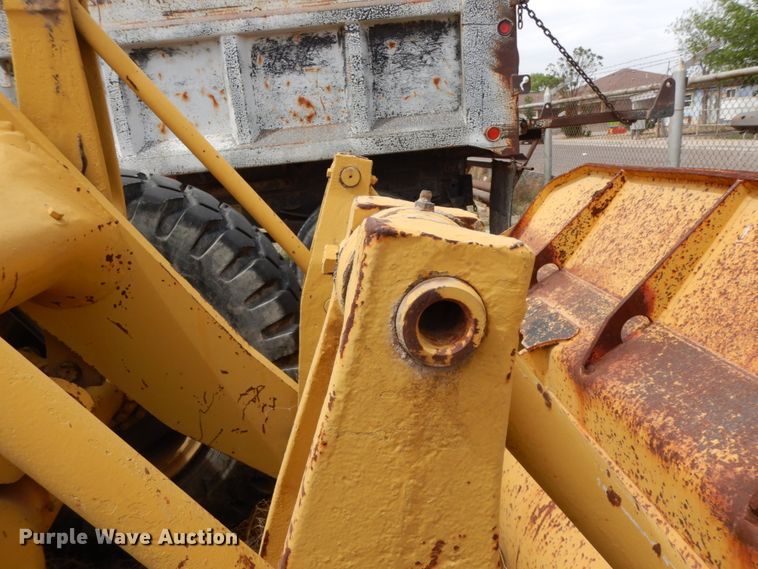 image for item DC2150 1984 Caterpillar 930  wheel loader