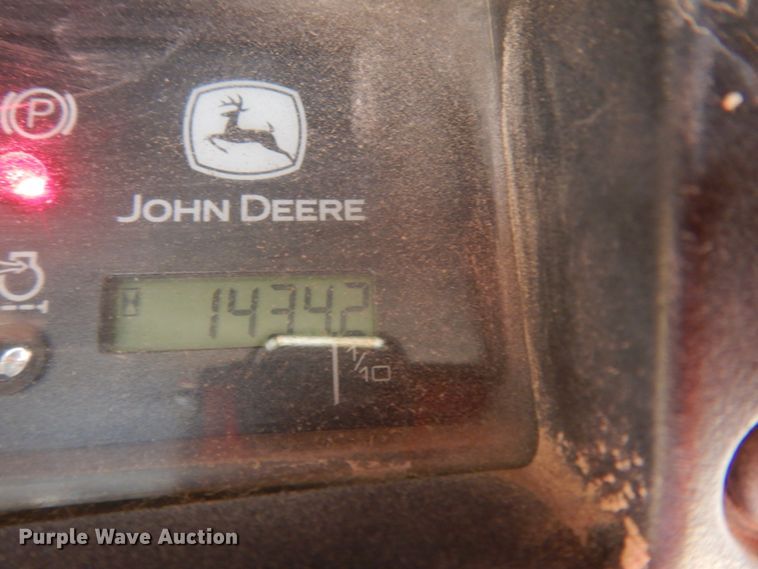 image for item DC2151 2003 John Deere 250  skid steer loader