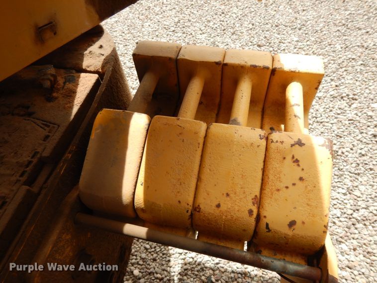 image for item DC2151 2003 John Deere 250  skid steer loader