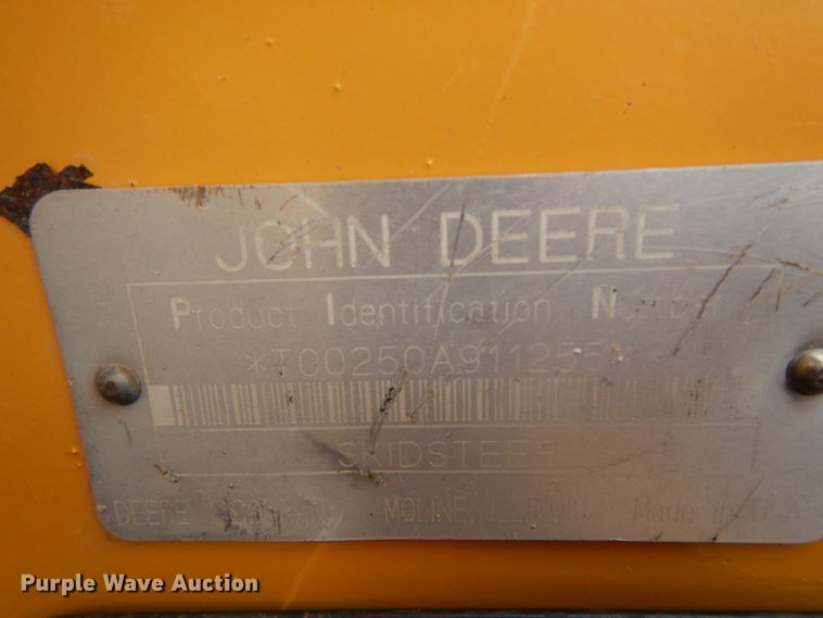 image for item DC2151 2003 John Deere 250  skid steer loader
