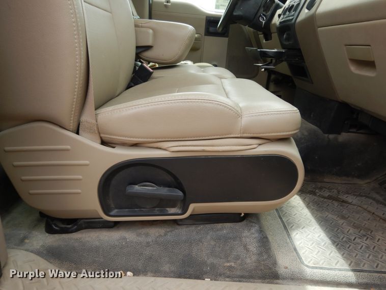 image for item DC2152 2007 Ford F150  pickup truck