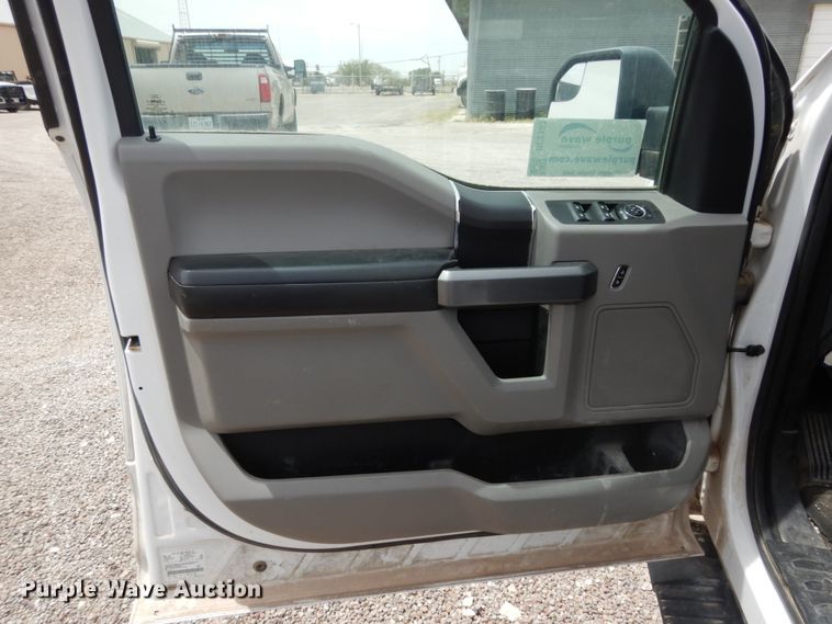 image for item DC2153 2015 Ford F150  SuperCrew pickup truck