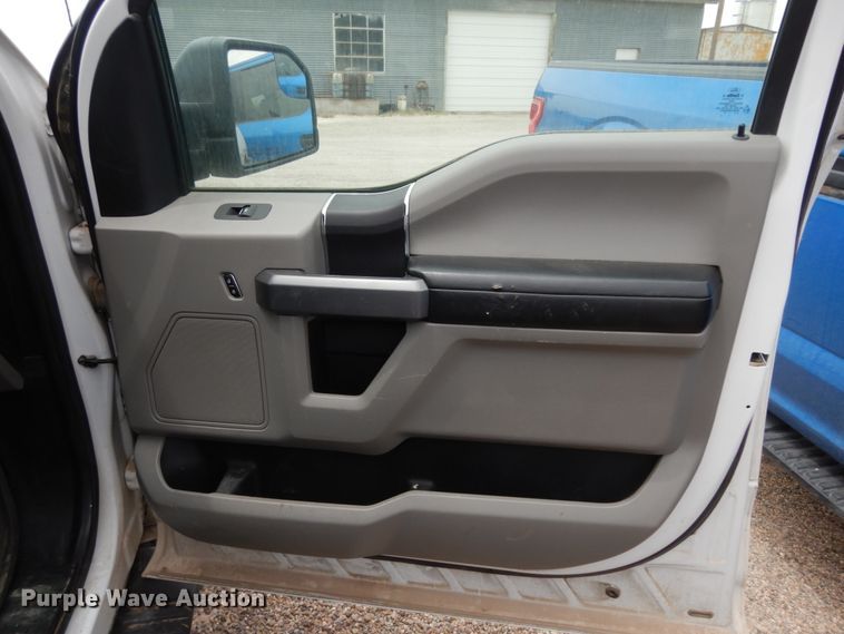 image for item DC2153 2015 Ford F150  SuperCrew pickup truck