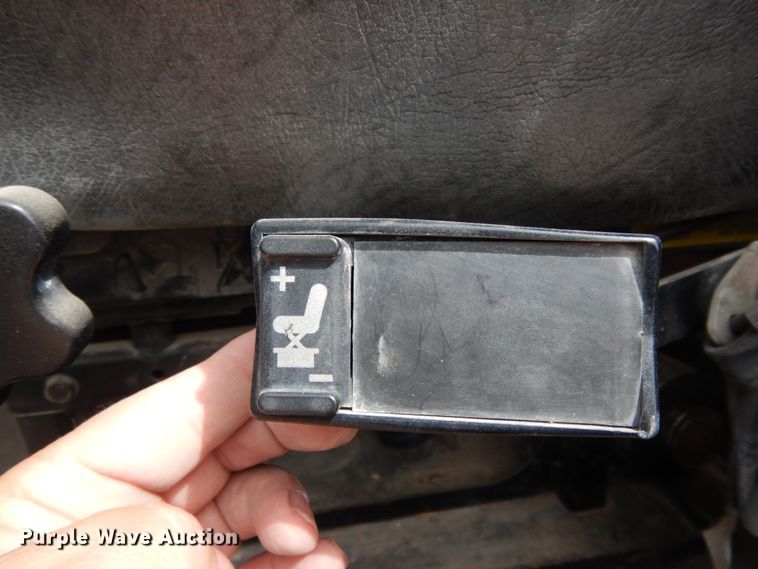 image for item DC2155 2001 Mack RD688S  dump truck