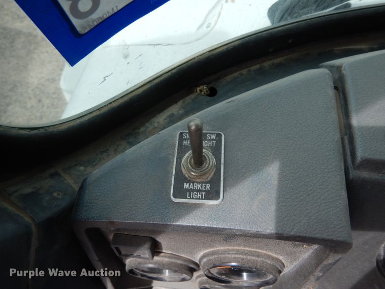 image for item DC2155 2001 Mack RD688S  dump truck