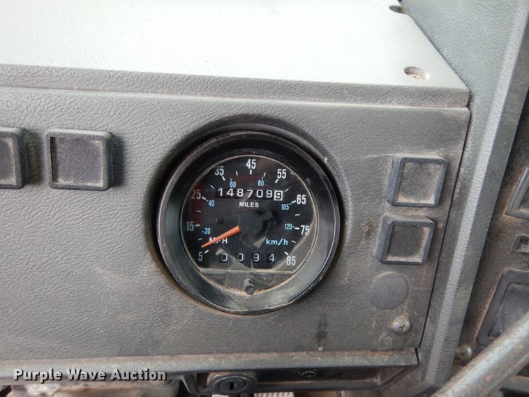 image for item DC2155 2001 Mack RD688S  dump truck