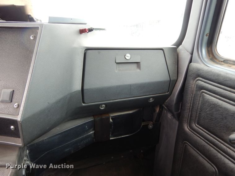 image for item DC2155 2001 Mack RD688S  dump truck