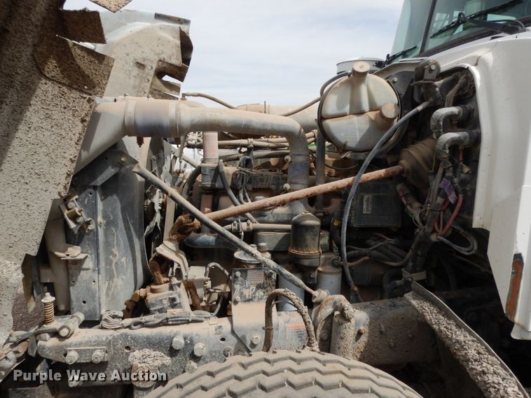 image for item DC2155 2001 Mack RD688S  dump truck