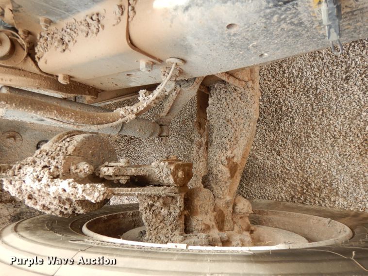 image for item DC2155 2001 Mack RD688S  dump truck