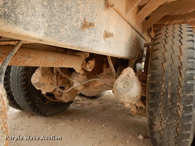 image for item DC2155 2001 Mack RD688S  dump truck